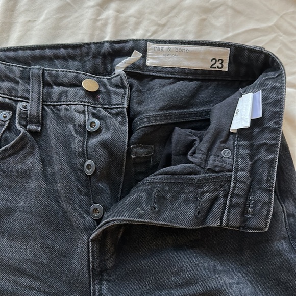 rag & bone skinny dark wash jeans - size 23 - Picture 2 of 4